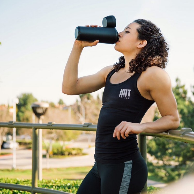 HIIT-Bottle-Rendering Protein Shaker by ANDESIGN